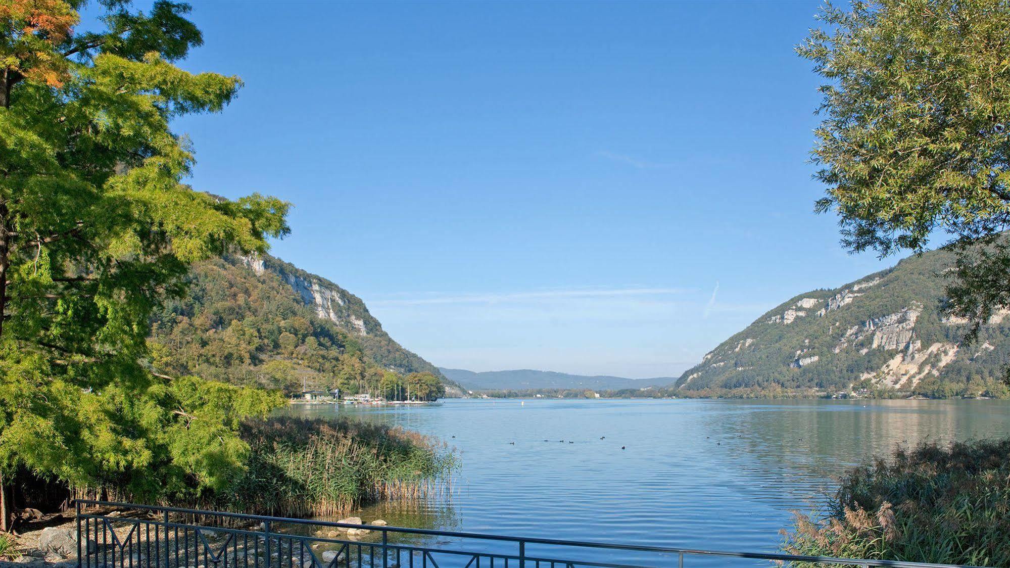 Hotel-Restaurant De L'Embarcadere Nantua Buitenkant foto